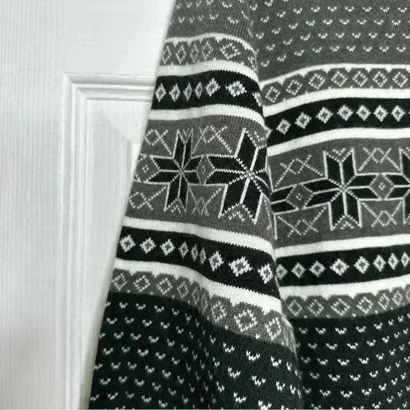 Denver  Hayes Sweater Crew Neck Grey/White/Black Size Medium - Picture 16 of 16